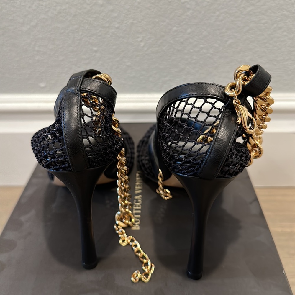 Brand new authentic mesh heels with gold chain - Picture 3 of 5